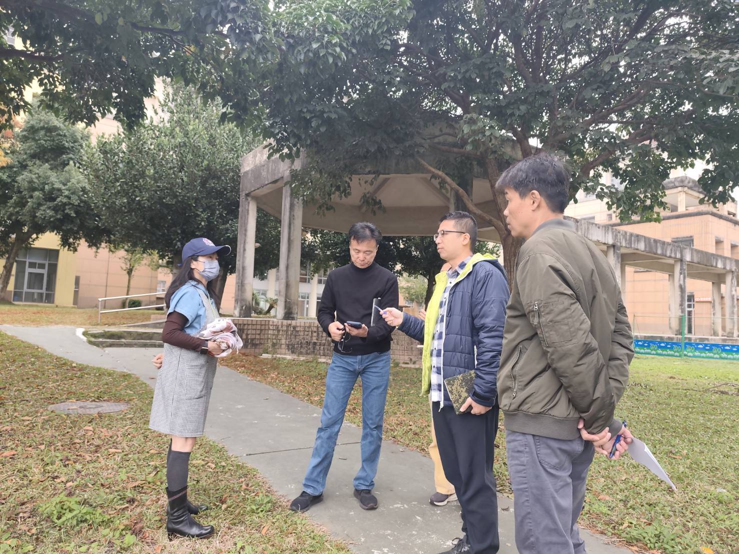 1150106湖畔人行道會勘(另開新視窗/jpg檔)圖片