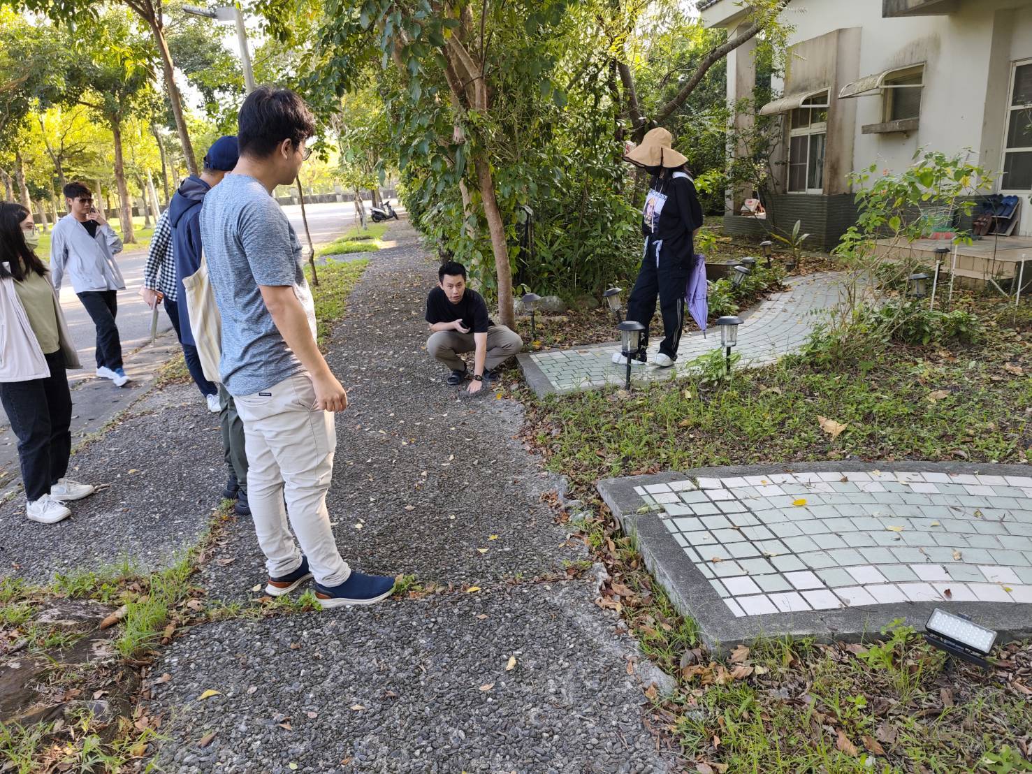 1141124現勘大門、機車棚、學人宿舍等(另開新視窗/jpg檔)圖片